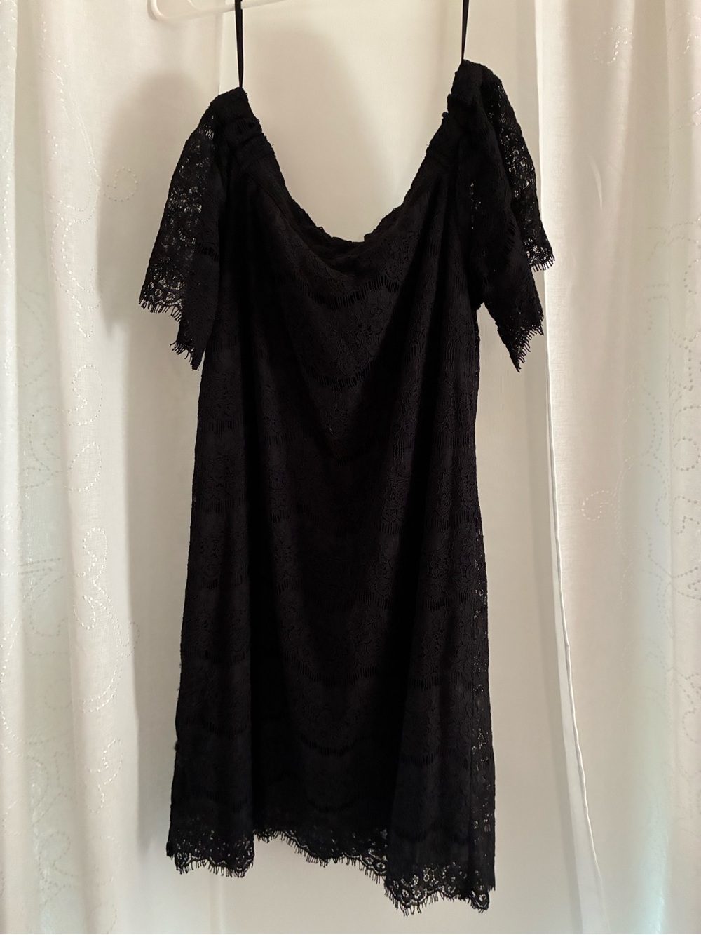 Monteau Black One-Shoulder Lace Dress